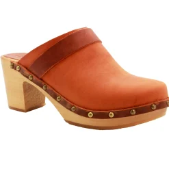 BJORK Maria Wooden Clogs in Vintage Oiled Leather